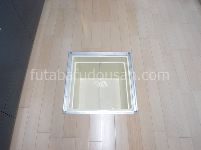 床下収納スペース