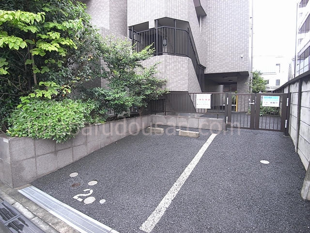 駐車場スペース