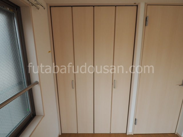 クロゼットはこちら