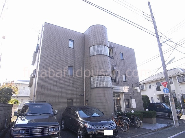 レディアントパレス駐車場