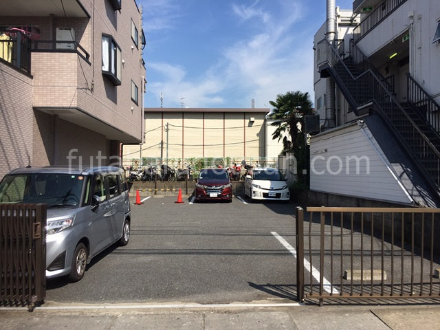玉堤セイコウハイツ内駐車場