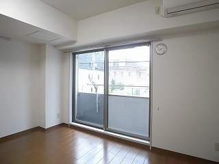 窓枠　写真