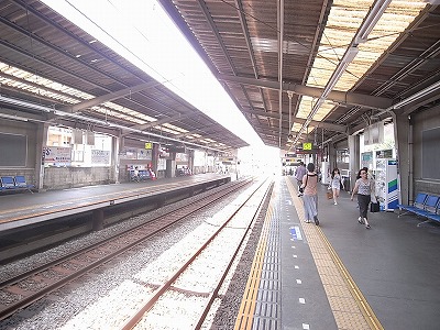 尾山台駅駅構内３